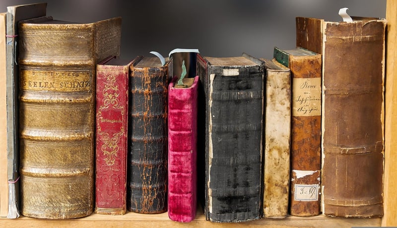 DIY Bookshelf